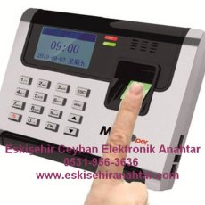 Parmak İzli Geçiş Sistemi Montajı